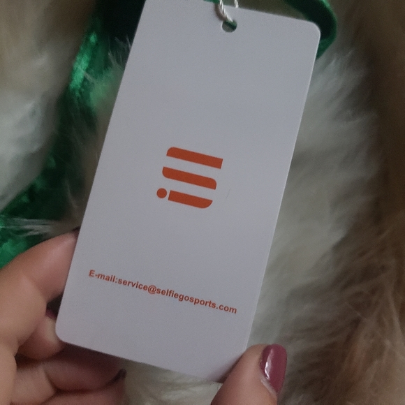 New: Green Velvet Flounce Bikini Top - Picture 4 of 5